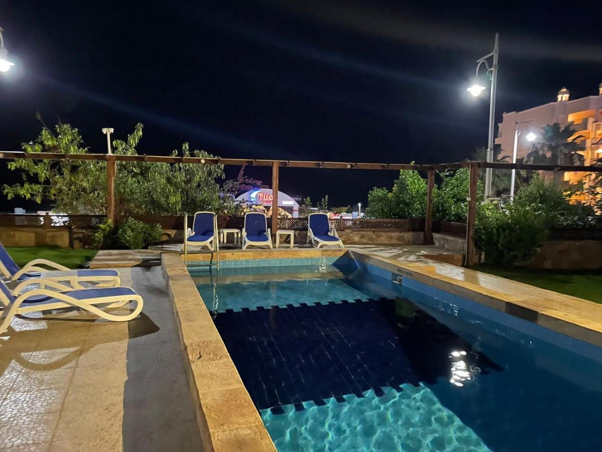 Lilly Lounge And Pool Accommodation For Adults Only Hurghada Exterior photo