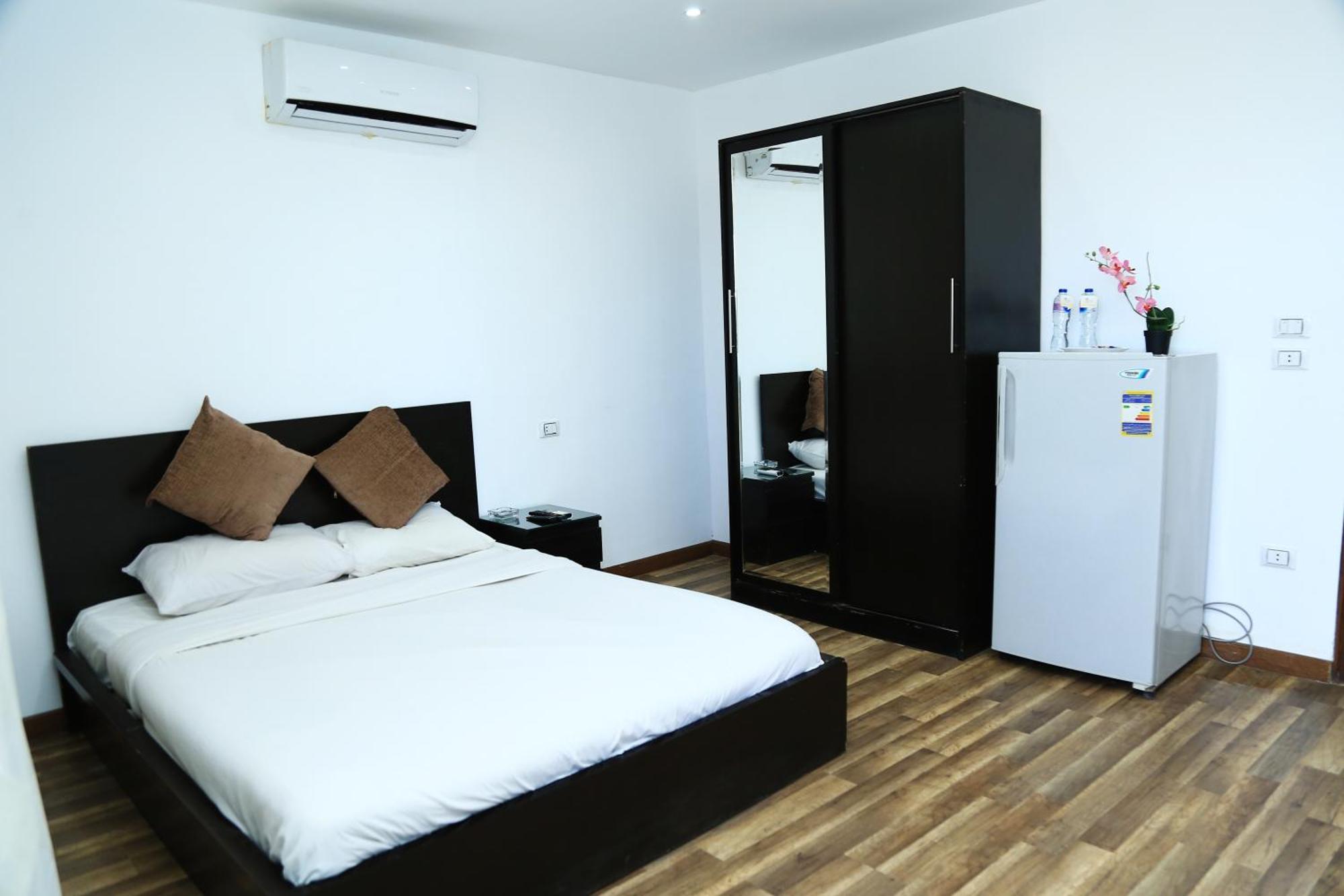 Lilly Lounge And Pool Accommodation For Adults Only Hurghada Room photo
